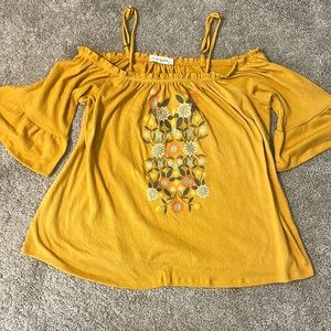 Beautiful yellow blouse
